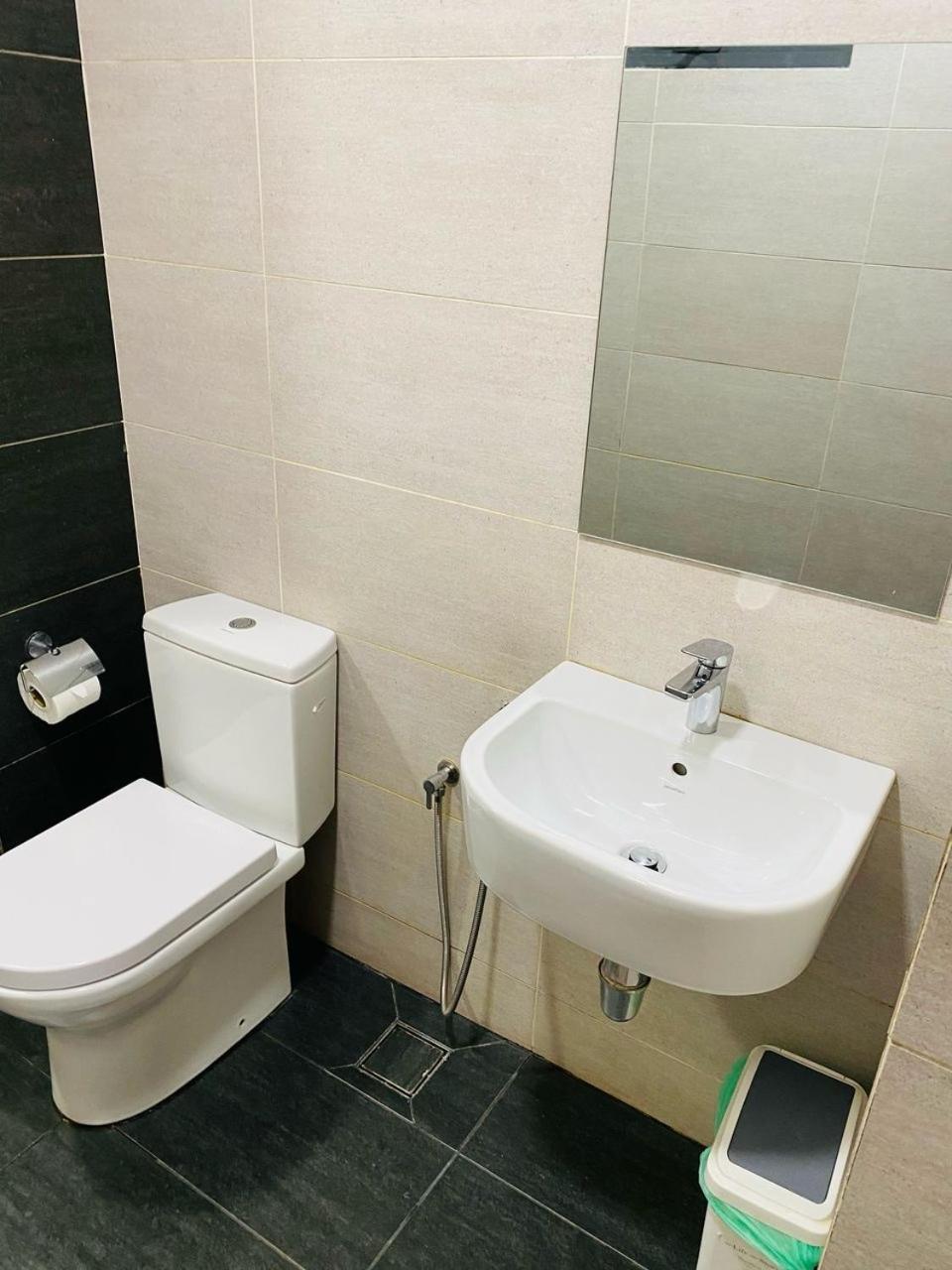 Izz'Man Homestay Level 33 Troika Kota Bahru Luaran gambar